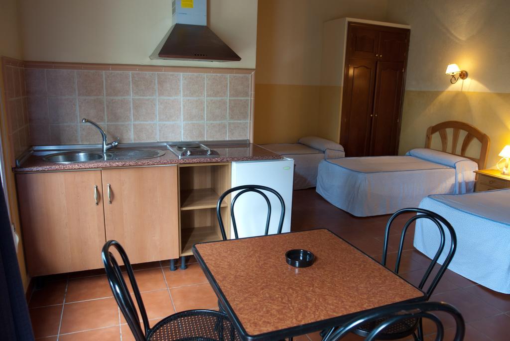 Aparthotel Las Palomas La Puebla de los Infantes Exteriör bild